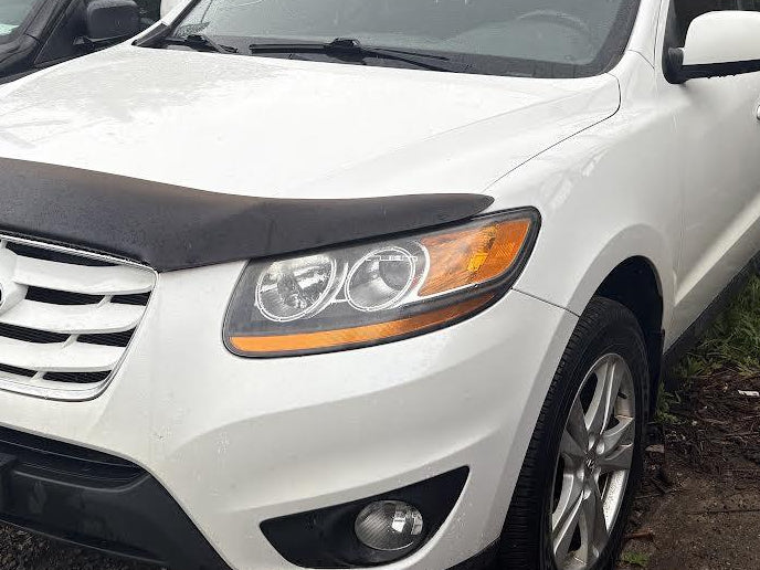 Used OEM Driver Side Headlight fits 2010-2012 Hyundai Santa fe 921010W100 921010W110