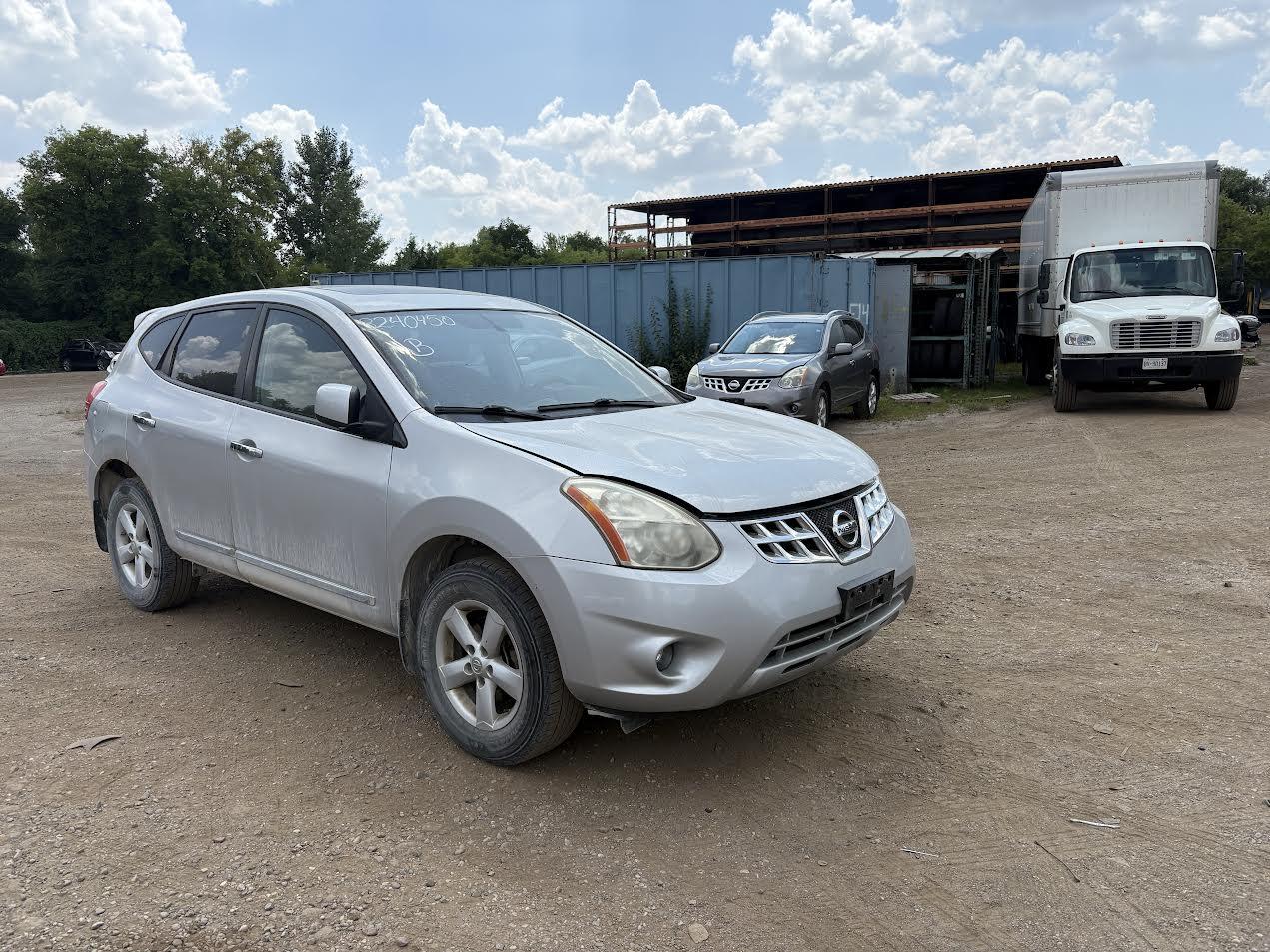 Used OEM RH Headlight fits 2013-2015 Nissan Rogue 260101VK0B