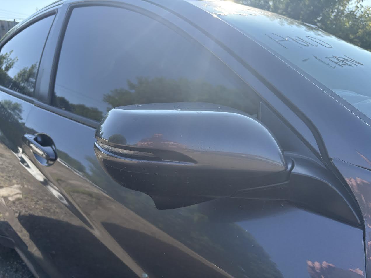 Used OEM RH Passenger Door Mirror fits 2016-2018 HR-V 76208T7W309