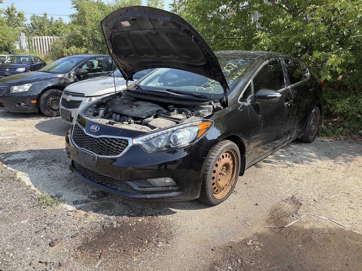 Used OEM LH Headlight fits 2014-2017 Kia Forte 92101A7211 92101A7210