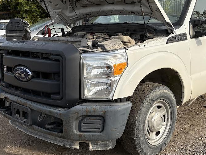 Used OEM Driver side Halogen Head Light fits Ford F250 F350 Pickup BC3Z13008F