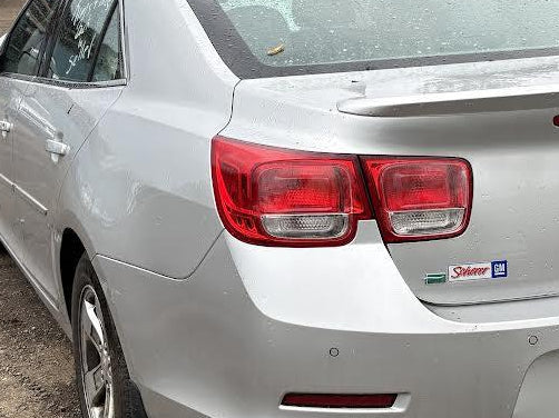 Used OEM LH Taillight fits 2013-2016 Chevrolet Malibu 23294318