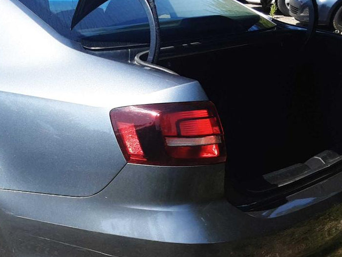 Used OEM LH Taillight fits 2015-2016 Volkswagen Jetta 5C6945095F
