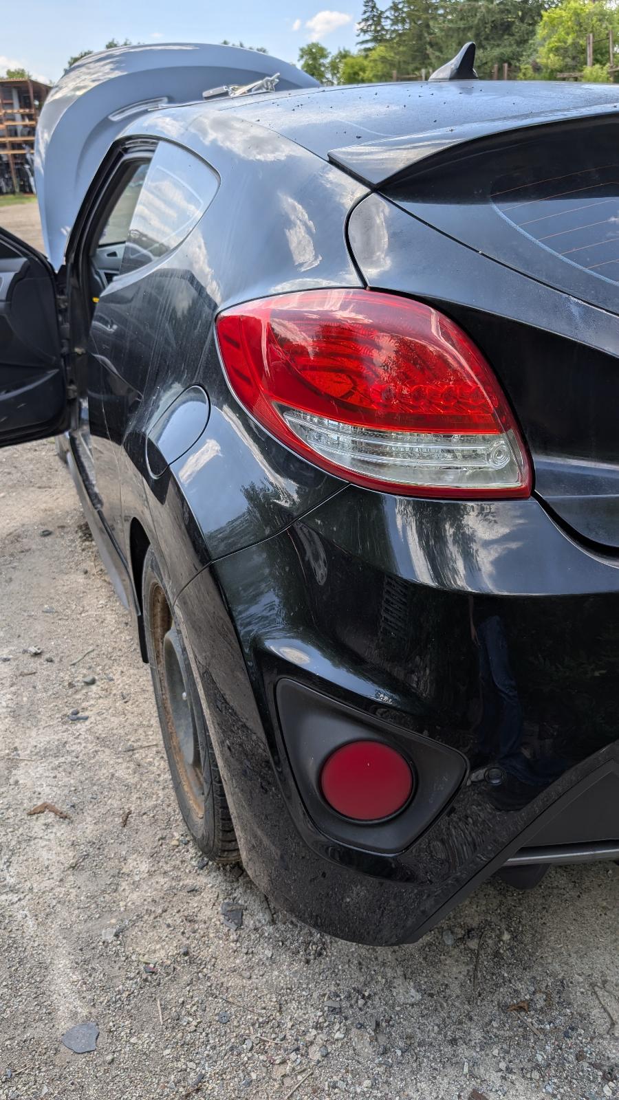 Used OEM LH Driver Side Taillight fits 2013-2017 Hyundai Veloster 924012V100