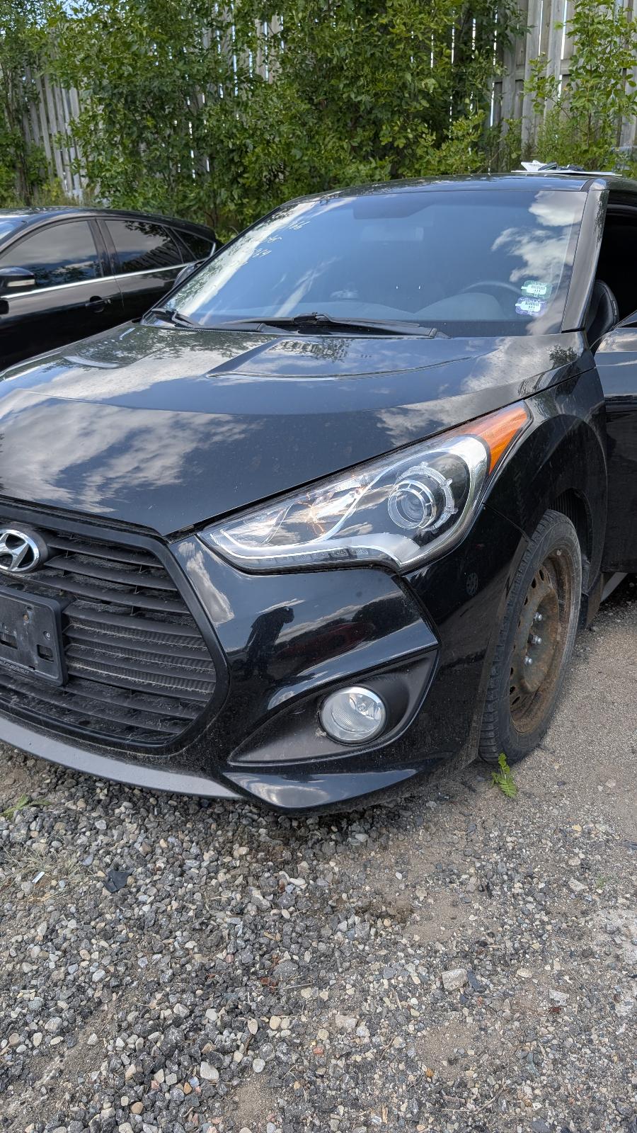 Used OEM RH Headlamp 2013-2017 Hyundai Veloster 921022V110