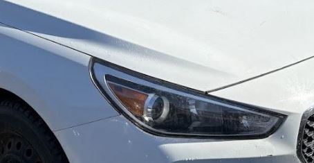 Used OEM RH Halogen Headlight fits 2018-2020 Hyundai Elantra Hatchback 92102G3040