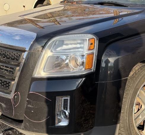 Used OEM LH Halogen Head Light fits 2010-2015 GMC Terrain 22915380