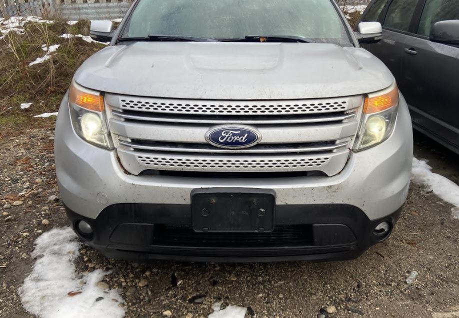 Used OEM Driver Side HID Head Light fits 2011-2012 Ford Explorer BB5Z13008D BB5Z13008P