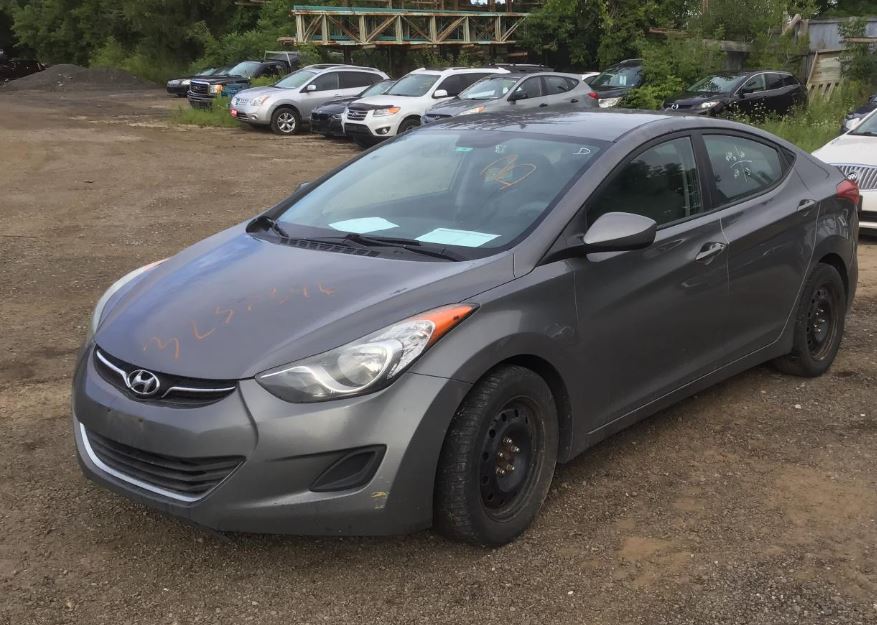 Used OEM Drive Side Head Light fits 2011-2013 Hyundai Elantra 921013Y000