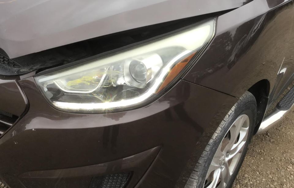 Used OEM Driver Side LED Headlight fits 2014-2017 Hyundai Tucson 921012S630