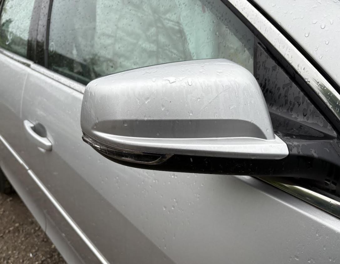 Used OEM R Door Mirror fits 2014-2016 Chevrolet Malibu 23177412, 92221400, 23177384