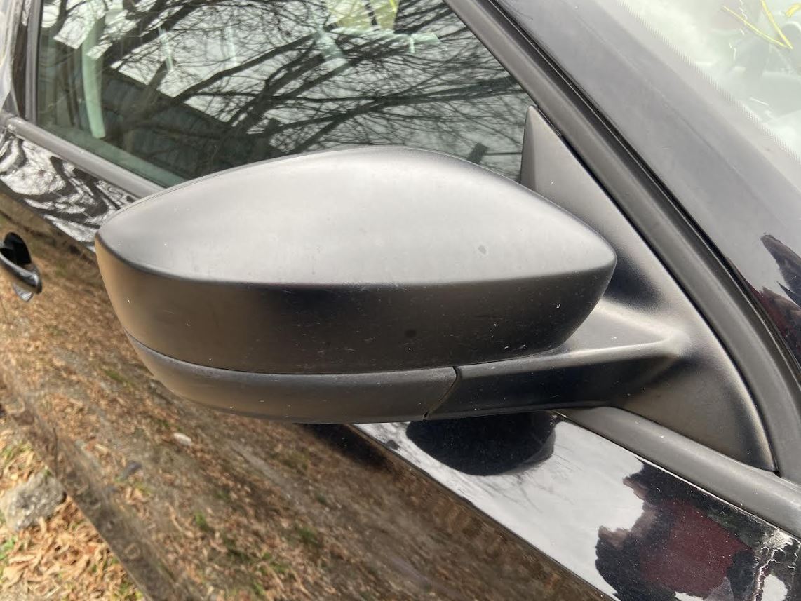 Used OEM R Door Mirror fits 2010-2013 Volkswagen Jetta 5C7857508J9B9, 5C68575389B9, 5C6857522