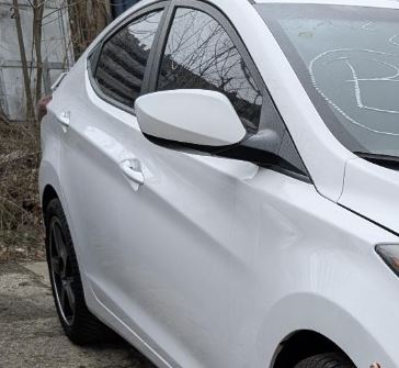 Used OEM R Door Mirror fits 2014-2016 Hyundai Elantra 876203X700 876203X680