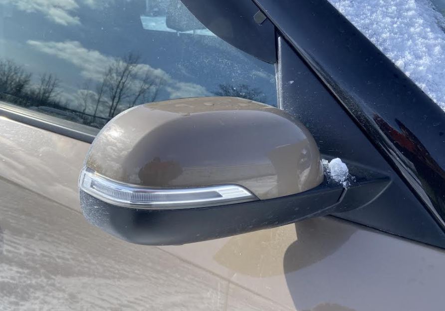 Used OEM R Door Mirror fits 2014-2019 Kia Soul 87620B2550