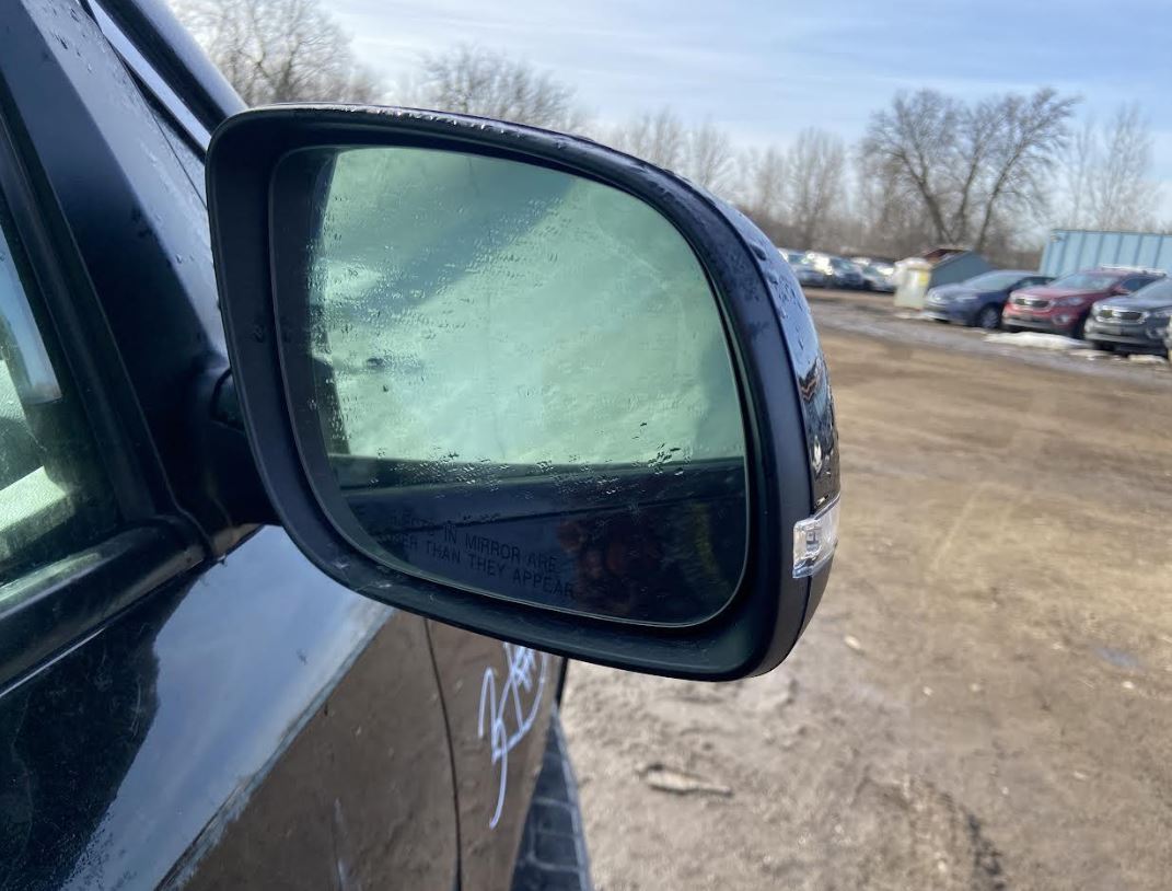 Used OEM RH Passenger Side Mirror fits 2015-2020 Kia Sedona 87620A9350