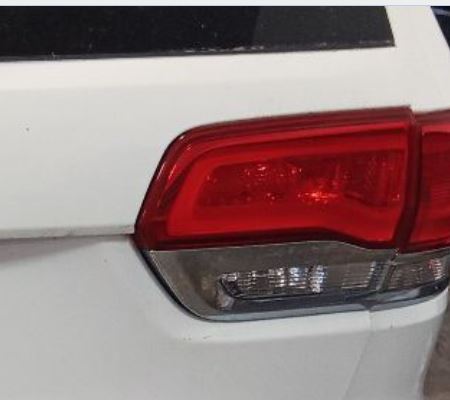 Used OEM RH Passenger Side Liftgate Taillight fits 2014-2021 Jeep Grand Cherokee 68110046AH 68110046AB 68110046AC 68110046AD 68110046AF 68110046AH