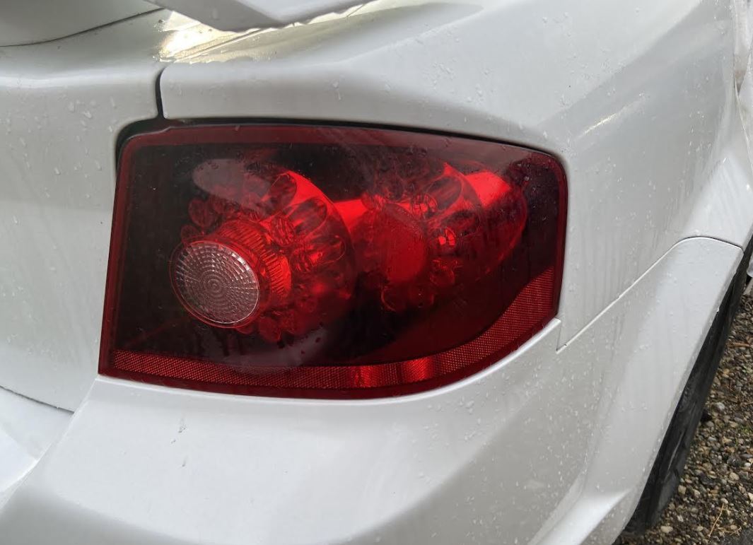 Feu arrière droit d'occasion OEM pour Dodge Avenger 2011-2014 5182522AG