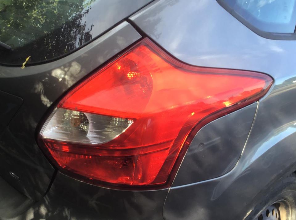 Used OEM RH Taillight fits 2012-2014 Ford Focus CV6Z13404L DM5Z13404C