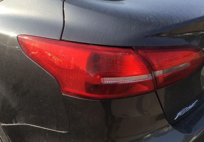 Used OEM Driver Side Taillight fits 2015-2018 Ford Focus F1EB13405FA F1EB13405FB F1EB13405FC F1EB13405FD