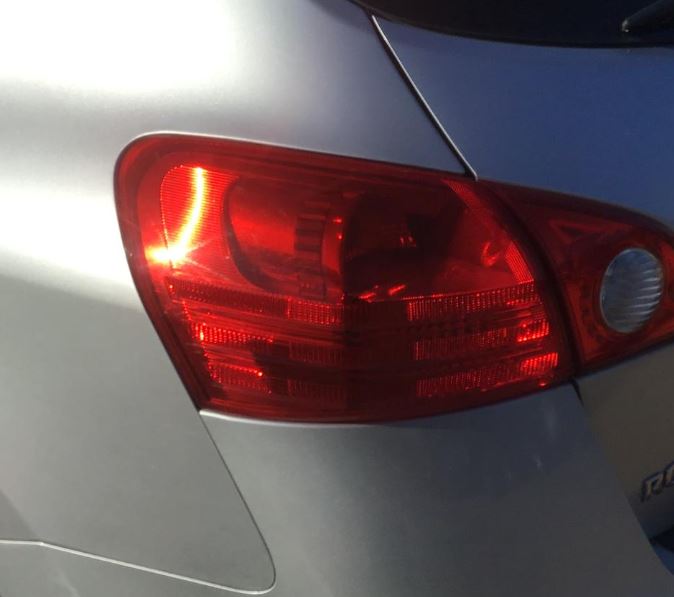 Used OEM Driver Side Taillight fits 2008-2015 Nissan Rogue 26555JM00A