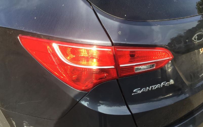 Used OEM LH Driver Side Taillight fits 2013-2016 Hyundai Santa Fe 924014Z000