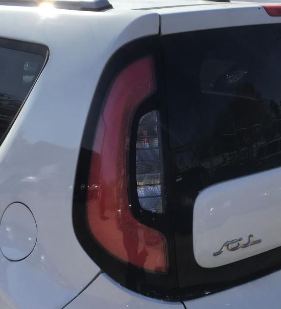 Used OEM LH Driver Side Taillight fits 2014-2019 Kia Soul 92401B2110