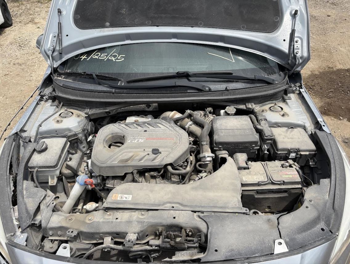 Used OEM Alternator (2.0L,2.4L) fits 2016-2020 Kia Optima, 2017-2020 Hyundai Santa Fe, 2015-2019Hyundai Sonata 373002G061