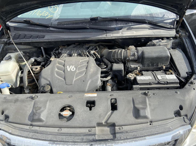 Used OEM Starter Motor fits 2008-2012 Hyundai Santa Fe, 2008-2010 Sonata, 2011-2013 Kia Sorento