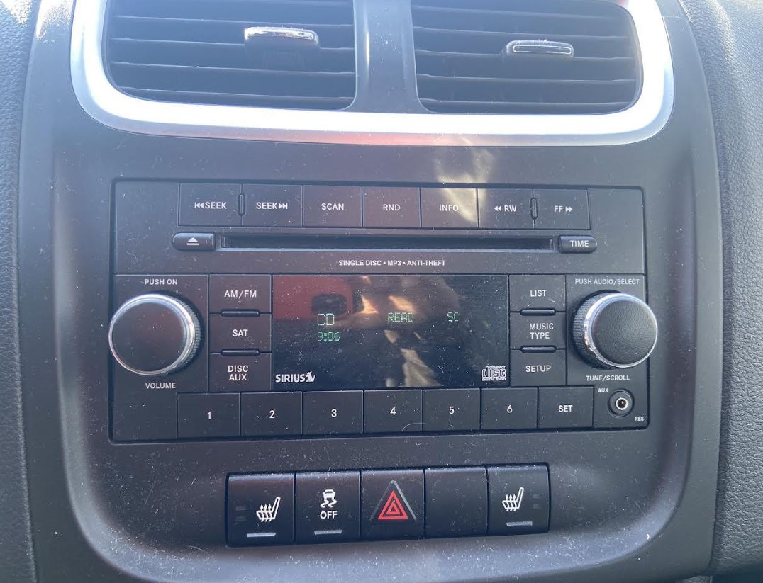 Used OEM A/V Equipment fits 2011-2012 Dodge Avenger, Caliber, Challenger Chrysler 200 5091226AC 5091226AD