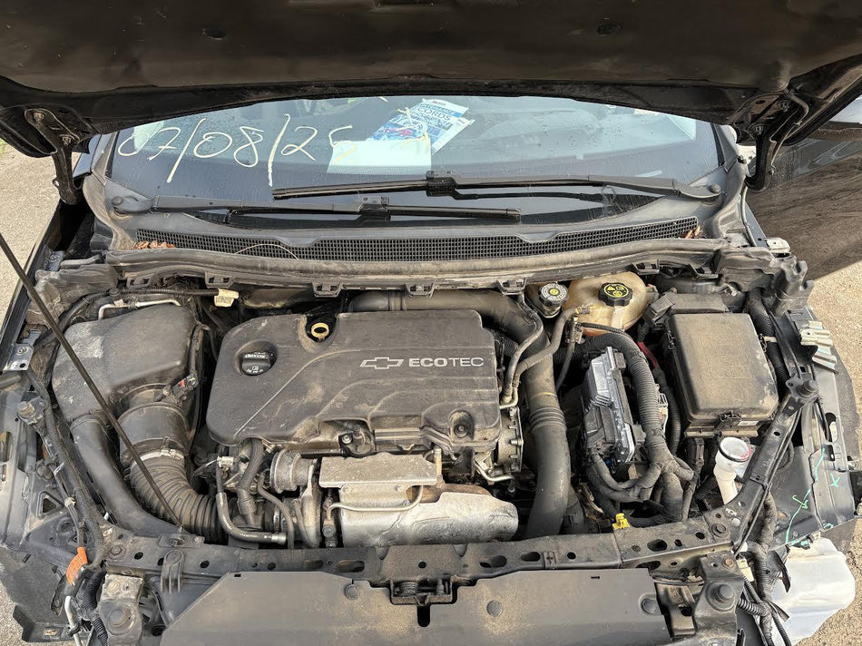 Used OEM A/C Compressor fits 2017-2018 Chevy Cruze 39067789
