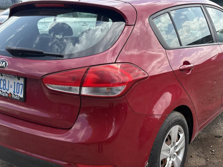 Used OEM RH Passenger Side Outer Taillight fits 2014-2018 Kia Forte 5 Hatchback 92402A7130