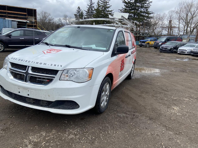 Used OEM Totally Integrated Power Control Module (TIPM) 2015-2020 Caravan 68239606AA 68239606AB