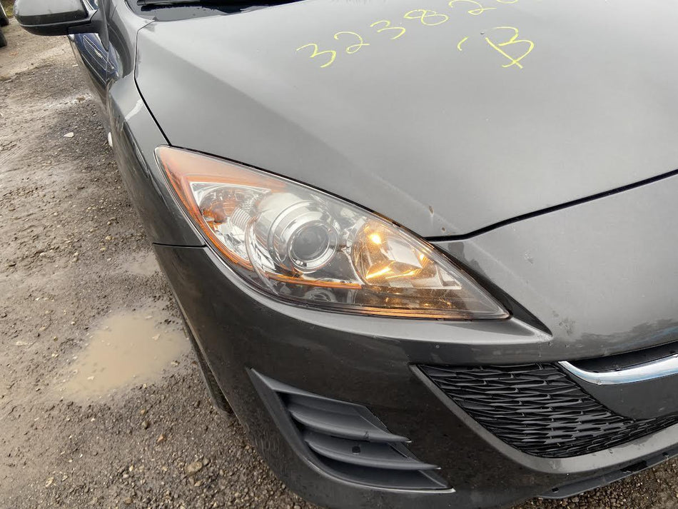 Used OEM RH Headlight fits 2010-2013 Mazda 3 BBM4510K0K