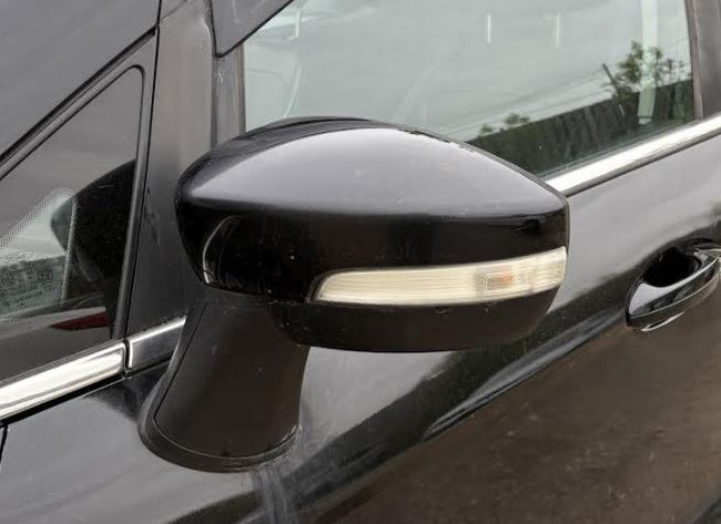 Used OEM LH Driver Door Mirror w/turn signal. w/blind spot fits 2018-2022 Ford Ecosport GN1Z17683E GN1517683PA GN1517683PB