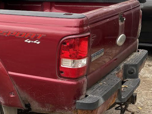 Used OEM LH Driver Tail light fits 2006-2011 Ford Ranger 6L5413405AD 6L5Z13405AA 6L5413405AB 6L5413405AC