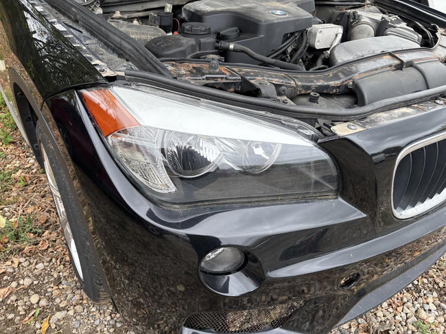 Used OEM RH Passenger Side Headlight fits 2012 BMW X1 663112990006