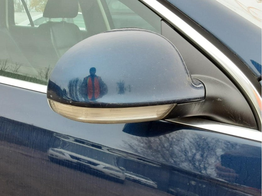 Used OEM RH Passenger Door Mirror w/o memory fits Volkswagens 2009-2014 Jetta, 2010-2014 Golf 1K1857508CS9B9, 1K0857538GRU