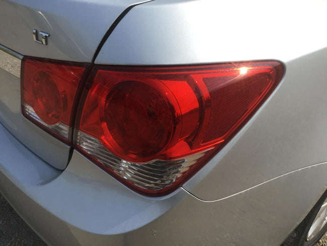 Used OEM RH Tail light 2011-2016 Cruze 95384047