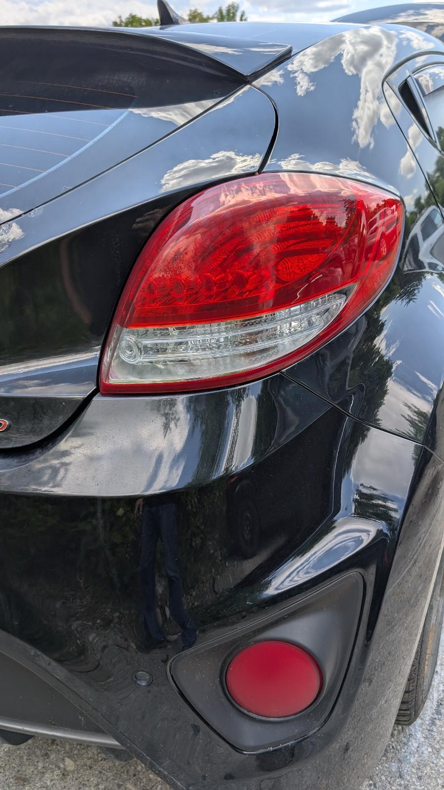 Used OEM RH Passenger Side Taillight fits 2013-2017 Hyundai Veloster 924022V100