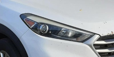 Used OEM RH Passenger side w/o LED Headlight fits 2016-2018 Hyundai Tucson 92102D3050