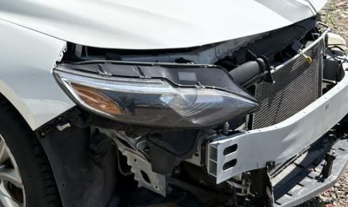 Used OEM RH Halogen Headlight fits 2019-2025 Chevrolet Malibu 84680166 84494360 84650572 84650574 84680166