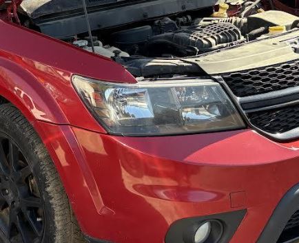 Used OEM RH Halogen Headlight fits 2014-2020 Dodge Journey 68200084AB