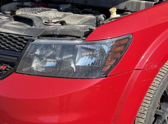 Used OEM Driver side Halogen HeadLight fits 2014-2020 Dodge Journey 68200085AB