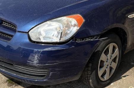 Used OEM LH Driver side Headlamp fits 2006-2011 Hyundai Accent 921011E011 921011E010