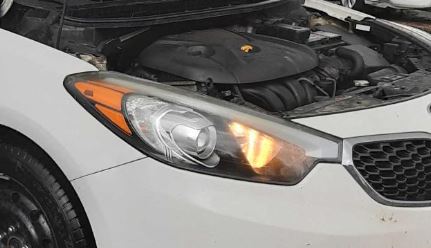 Used OEM RH Passenger Side Halogen w/o LED Headlight fits 2014-2016 Kia Forte 92102A7200