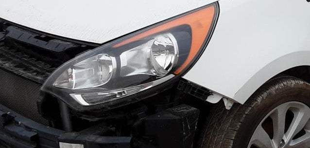 Used OEM LH Driver side w/o projector Headlight fits 2015-2017 Kia Rio Hatchback 921011W320