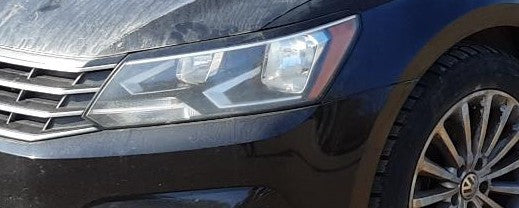 Used OEM LH Driver side Halogen Headlight fits 2016-2019 Volkswagen Passat 561941005F