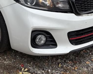 Used OEM RH Front Fog Driving Lamp fits 2017-2018 Kia Forte Hatchback 92202B0600