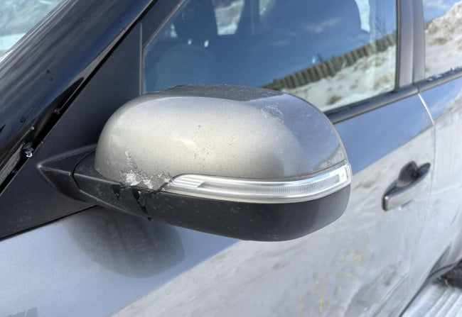 Used OEM LH Driver Door Mirror w/turn Signal fits 2014-2019 Kia Soul 87610B2540