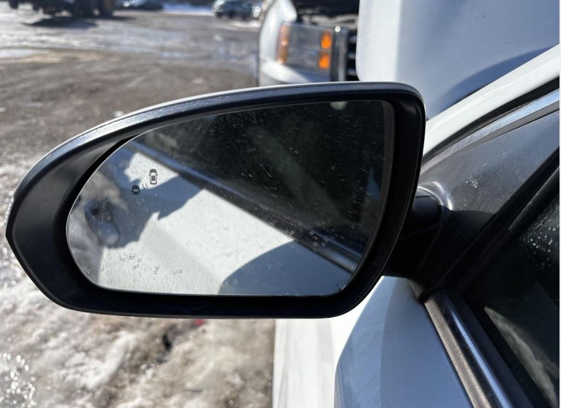 Used OEM LH Driver Door Mirror w/Blind spot mirror fits 2018-2020 Hyundai Elantra Hatchback 87610G3250